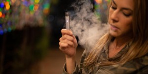 美国超过10%的女性吸烟或吸电子烟：西弗吉尼亚州高达75%
