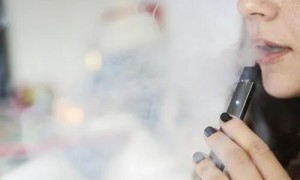16岁女孩抽电子烟怎么办？